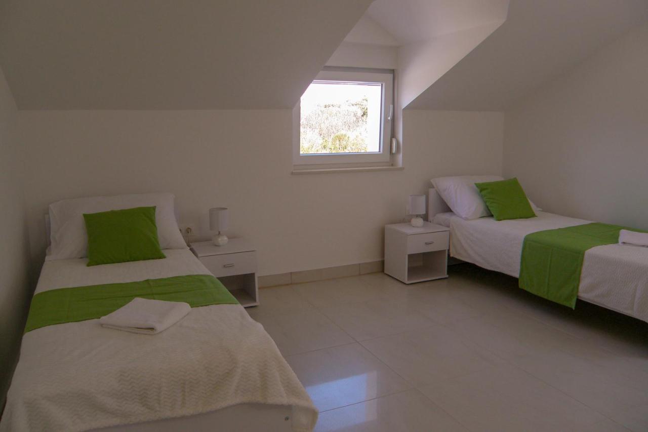 Lada Apartmani Novalja Exterior foto